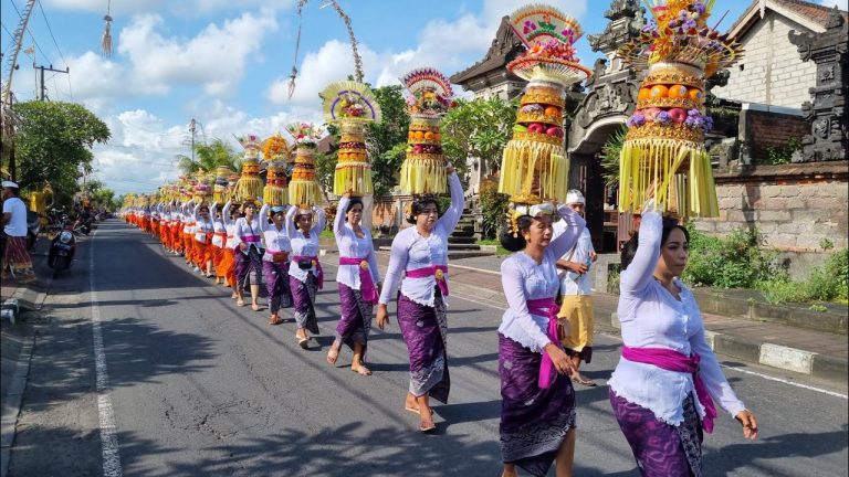 Tradisi Meleladan di Puri Ageng Mengwi: Memelihara Warisan Budaya Bali
