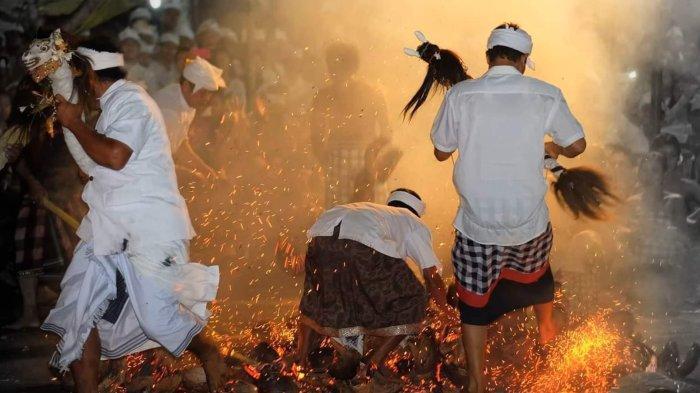 Mengungkap Misteri dan Kesakralan Tarian Sanghyang Jaran di Desa Banjarangkan Klungkung