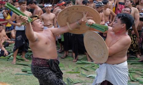 Tradisi Perang Pandan: Ritual Makere-kere di Desa Tenganan