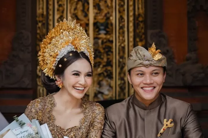 Ini Dia Makna Upacara Mepamit Yang Dilaksanakan Mahalini Raharja dan Rizky Febian