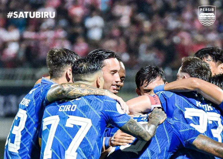Persib Bandung Raih Gelar Juara Liga 1 2023/2024!